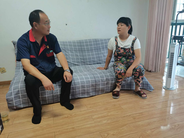 公司黨委開展走訪慰問