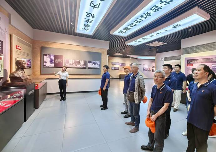 公司黨委組織開展黨日活動(dòng) 公司黨委組織開展黨日活動(dòng)