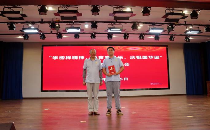 公司舉辦主題故事分享會(huì)